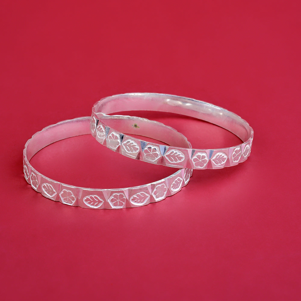 Fancy Heavy Kada With Flower Design